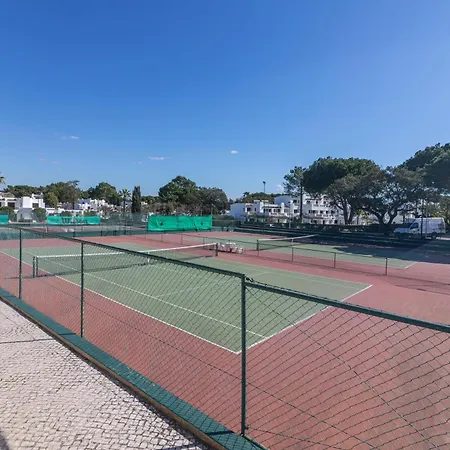 アパート Acolhedor T1, Vista Piscina , Balaia Golf Village アルブフェイラ