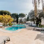 Acolhedor T1, Vista Piscina , Balaia Golf Village 公寓