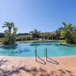 Acolhedor T1, Vista Piscina , Balaia Golf Village