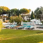 Acolhedor T1, Vista Piscina , Balaia Golf Village Lägenhet