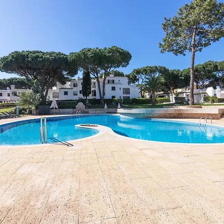 Acolhedor T1, Vista Piscina , Balaia Golf Village شقة البوفيرا