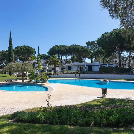 Acolhedor T1, Vista Piscina , Balaia Golf Village *