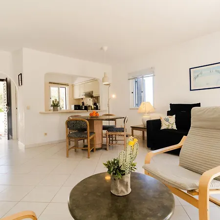 Acolhedor T1, Vista Piscina , Balaia Golf Village * Албуфейра